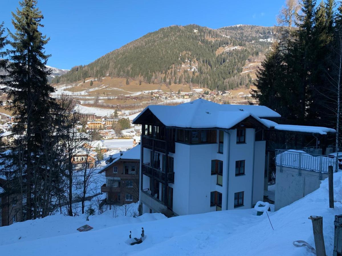 Haus Im Turm Apartamento Bad Kleinkirchheim Exterior foto