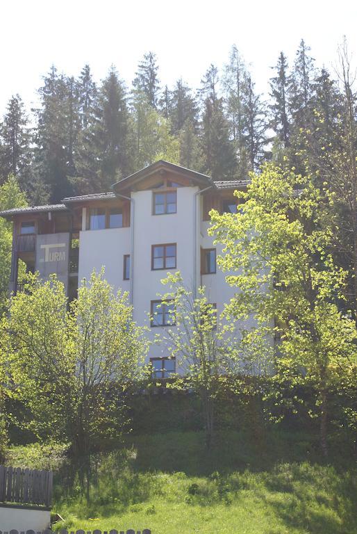 Haus Im Turm Apartamento Bad Kleinkirchheim Exterior foto