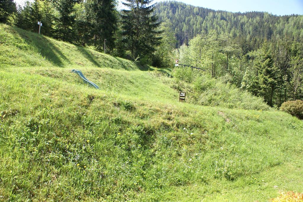 Haus Im Turm Apartamento Bad Kleinkirchheim Exterior foto