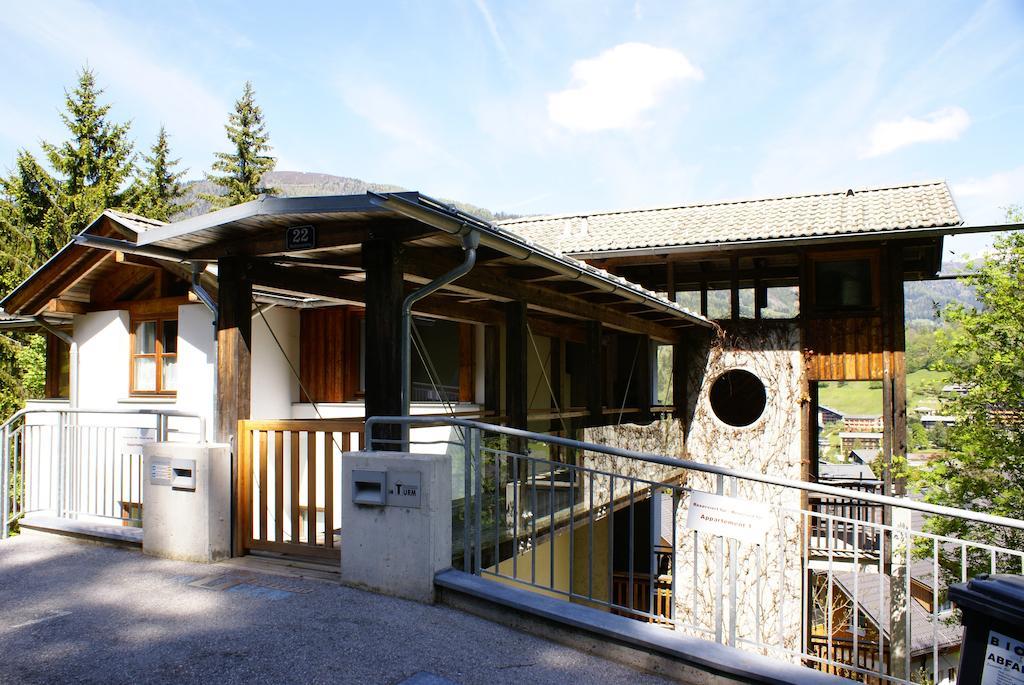 Haus Im Turm Apartamento Bad Kleinkirchheim Exterior foto